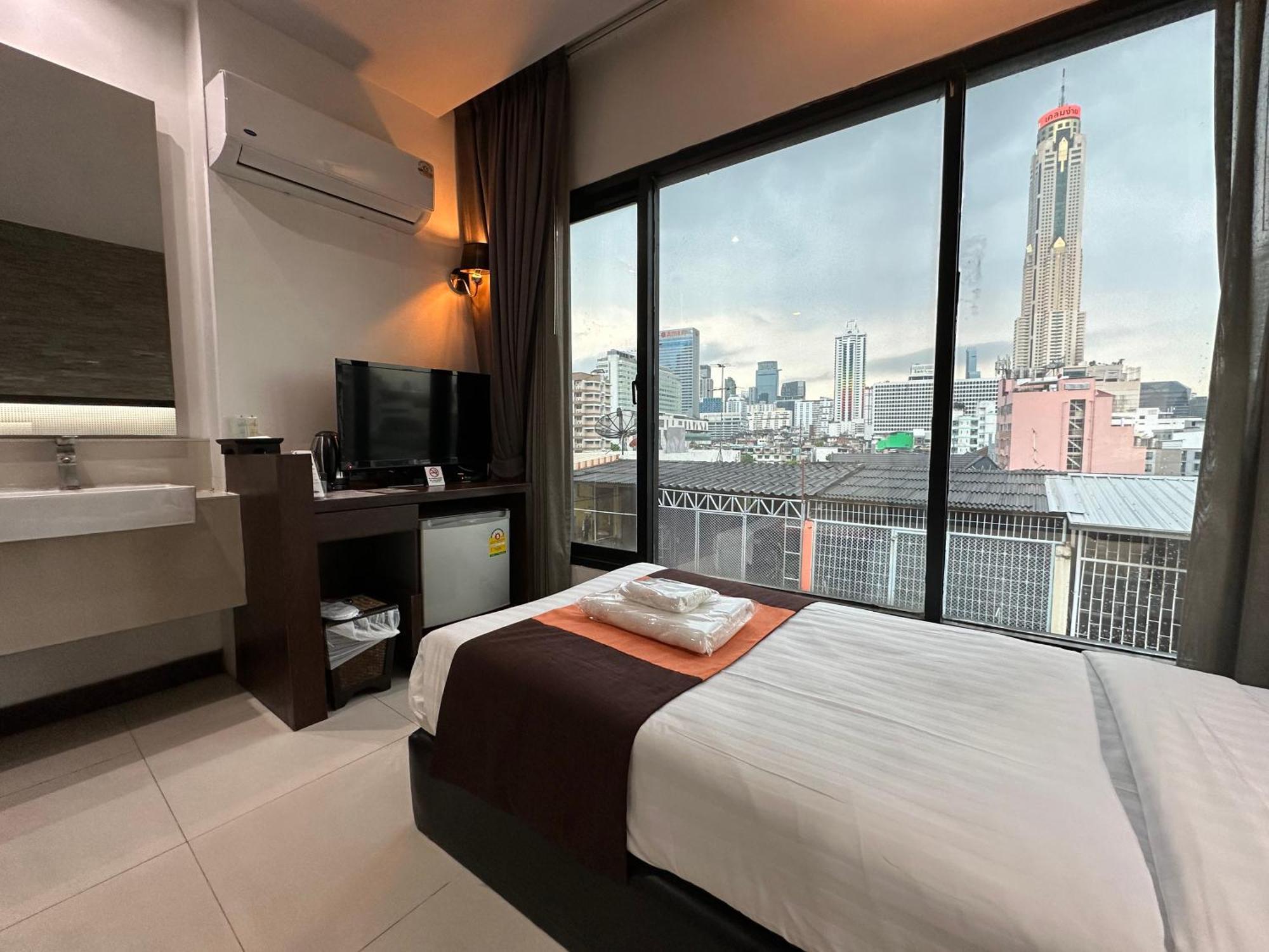 Deluxe Single Room