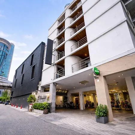 Collection O The Step Sathorn-2