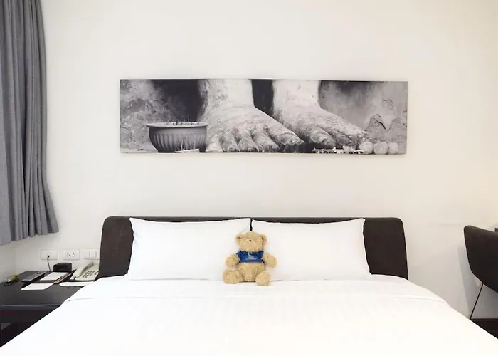 S33 Compact Sukhumvit Hotel