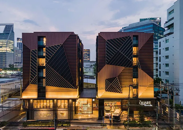 Hotel near College: The Quart Ruamrudee By Uhg